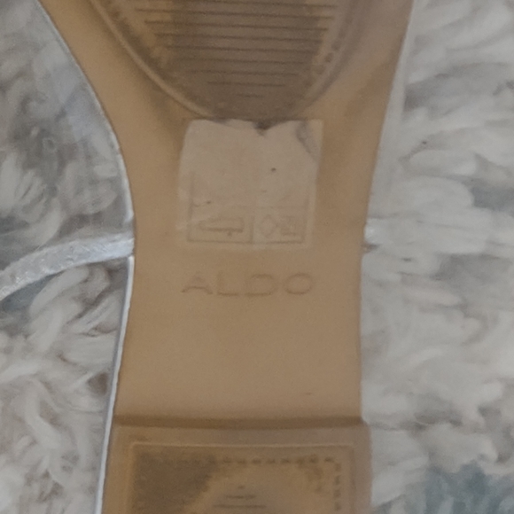 Stone tip flats - Picture 2 of 2